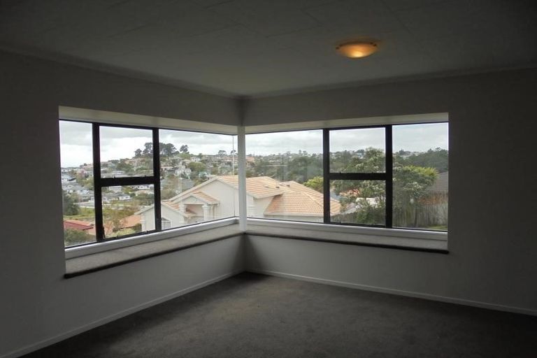 Photo of property in 7 Tern Place, Unsworth Heights, Auckland, 0632