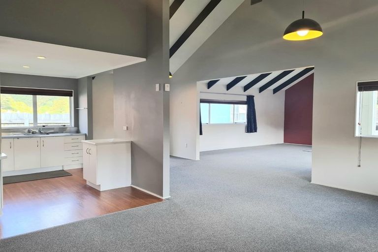 Photo of property in 4 Emily Way, Karori, Wellington, 6012