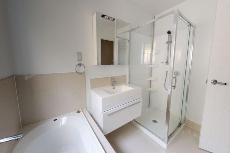 Photo of property in 240 Harbourside Drive, Karaka, Papakura, 2113