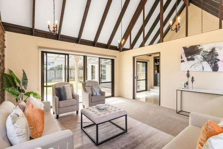 Photo of property in 14 Steeple Rise, Pakuranga, Auckland, 2010
