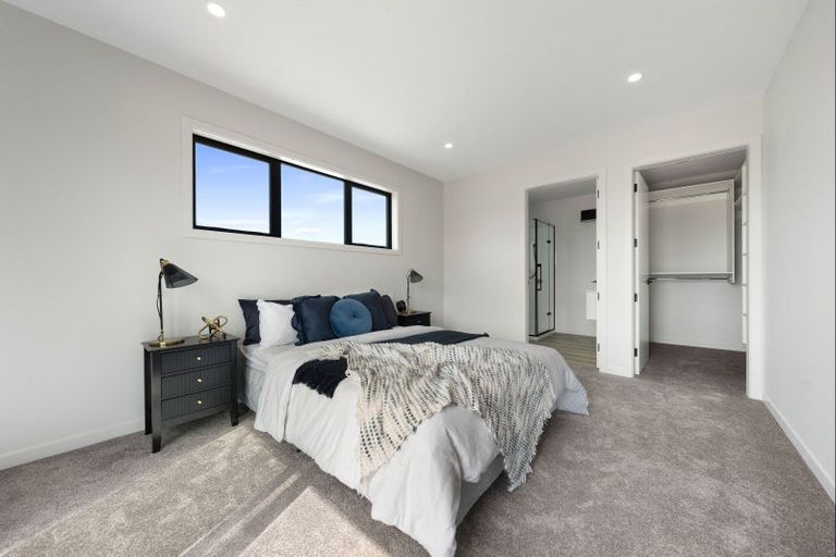 Photo of property in 1 Wilson Way, Martinborough, 5711