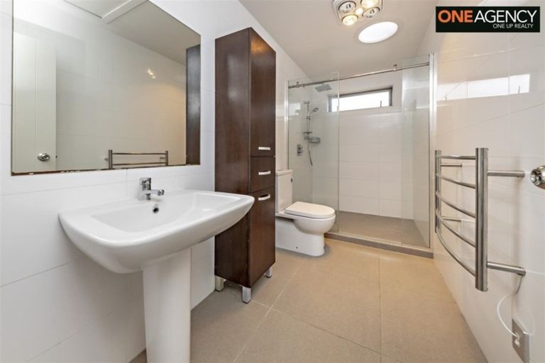 Photo of property in 16 Forbes Road, Favona, Auckland, 2024