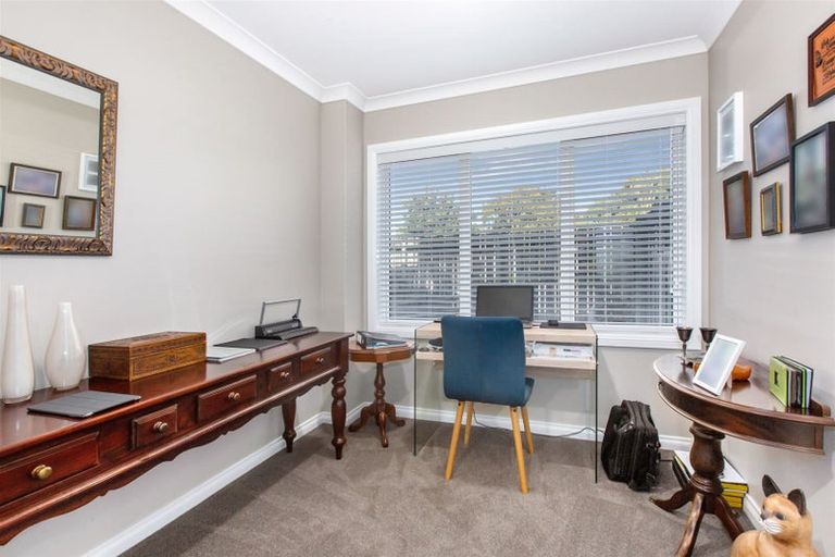 Photo of property in 49 Golf Road, Paraparaumu Beach, Paraparaumu, 5032