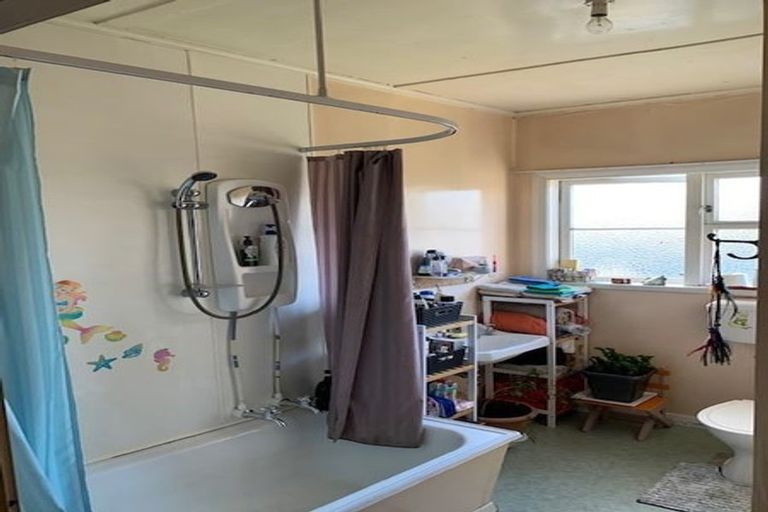 Photo of property in 29-31a Peel Street, Westport, 7825