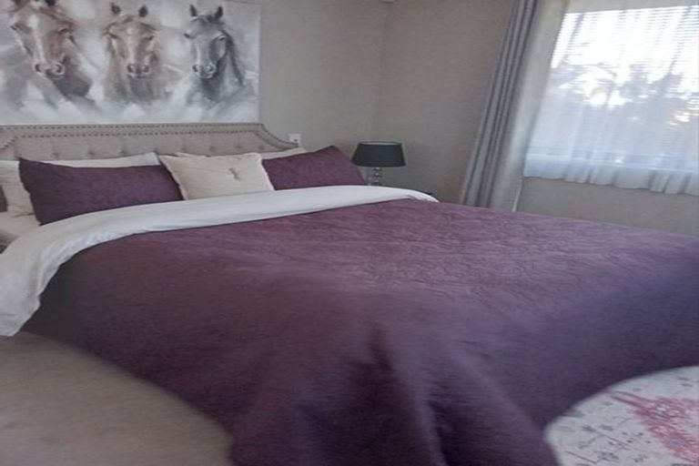 Photo of property in 8 Careen Grove, Gulf Harbour, Whangaparaoa, 0930