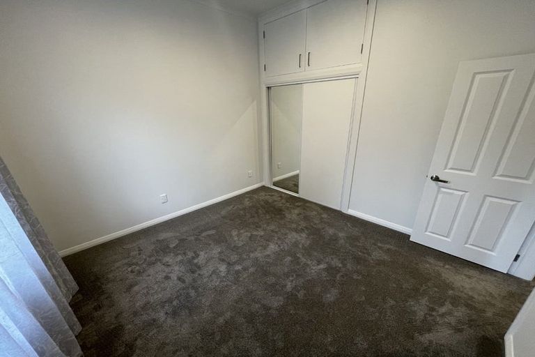 Photo of property in 14 West Road, Northland, Wellington, 6012