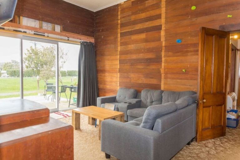Photo of property in 406 Kumeti Road, Dannevirke, 4972