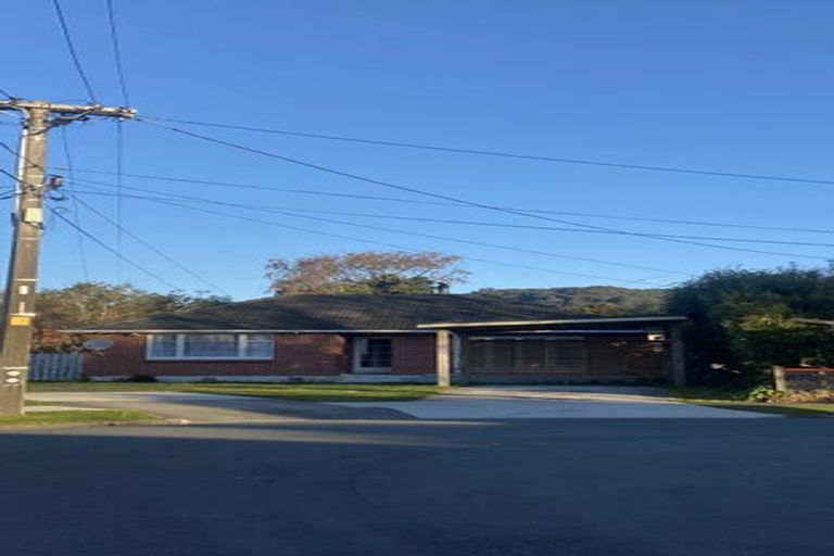 Photo of property in 10 Huia Grove, Elderslea, Upper Hutt, 5018