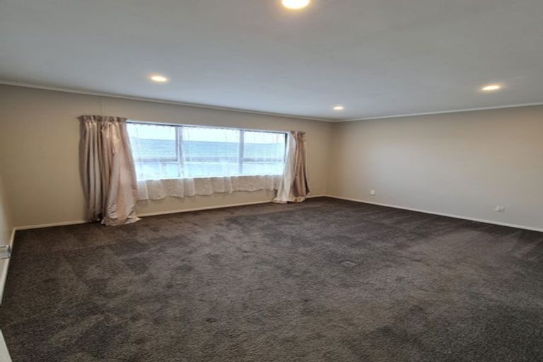 Photo of property in 1/53 Priestley Drive, Bucklands Beach, Auckland, 2014