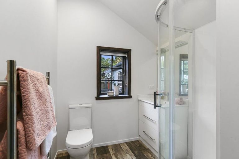 Photo of property in 19 Torwood Road, Khandallah, Wellington, 6035