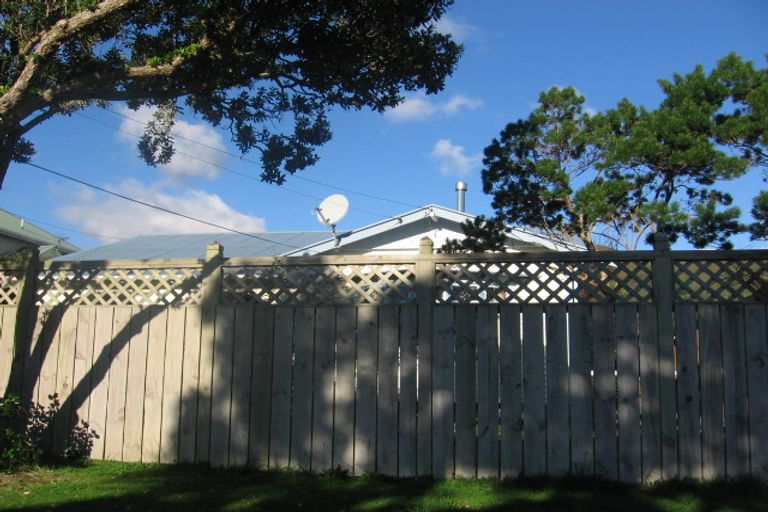 Photo of property in 2/46 Brook Street, Waterloo, Lower Hutt, 5011