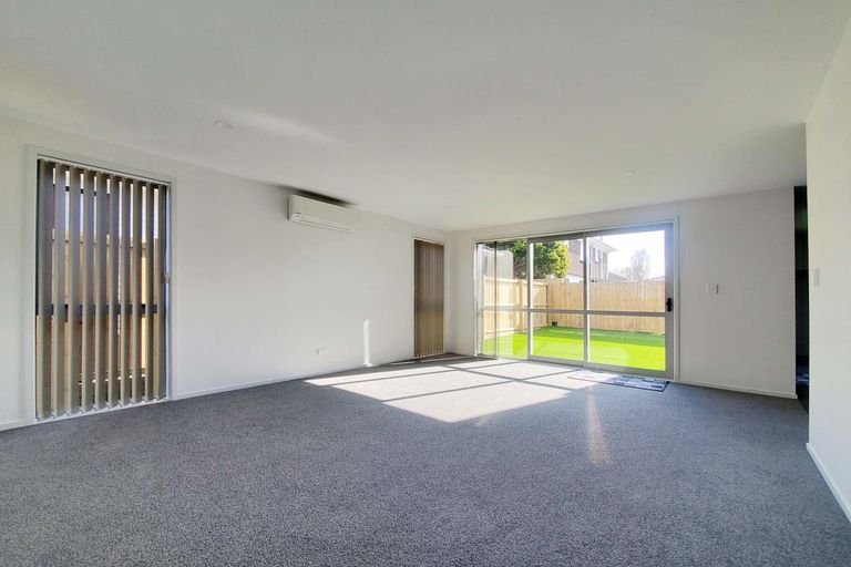 Photo of property in 13c Oxford Road, Manurewa, Auckland, 2102
