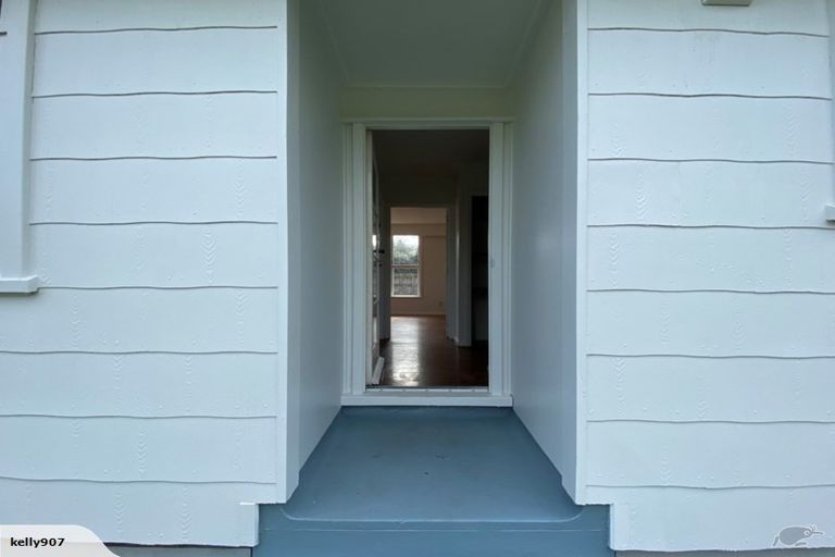 Photo of property in 16 Kakapo Place, Papatoetoe, Auckland, 2025