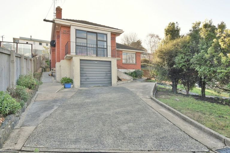 Photo of property in 303 Main South Road, Green Island, Dunedin, 9018