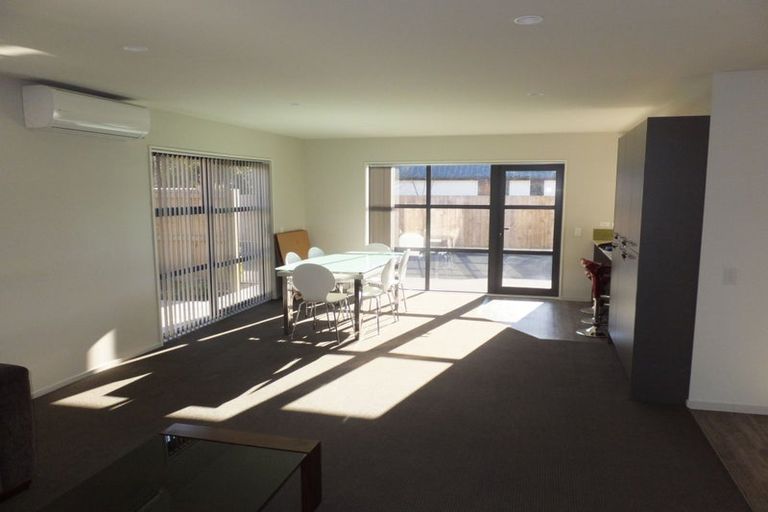 Photo of property in 76a Peer Street, Upper Riccarton, Christchurch, 8041