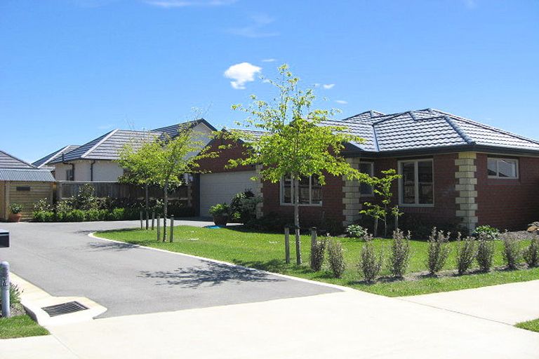 Photo of property in 2 Saracen Avenue, Northwood, Christchurch, 8051