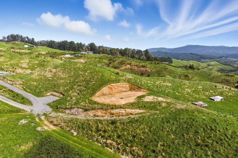 Photo of property in 385 Akatarawa Road, Reikorangi, 5391