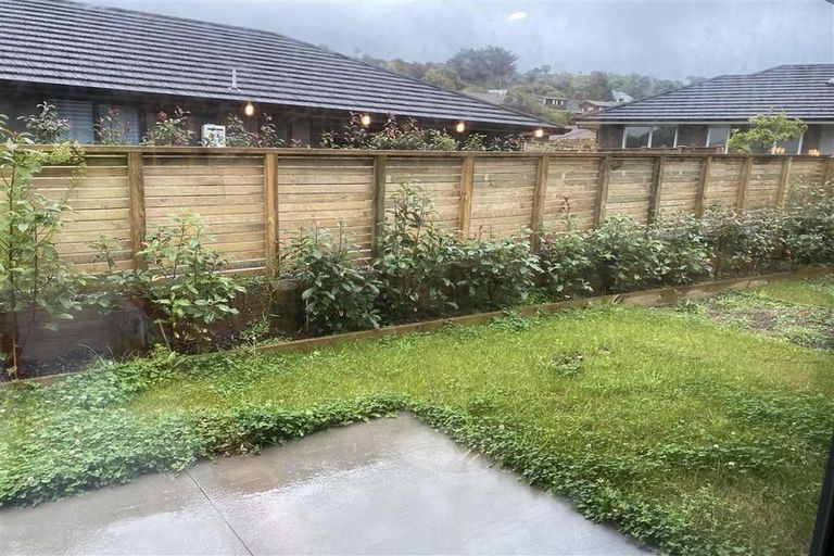 Photo of property in 4 Mooring Close, Whitby, Porirua, 5024