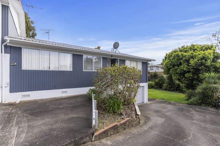 Photo of property in 2/22 Sherie Place, Howick, Auckland, 2014