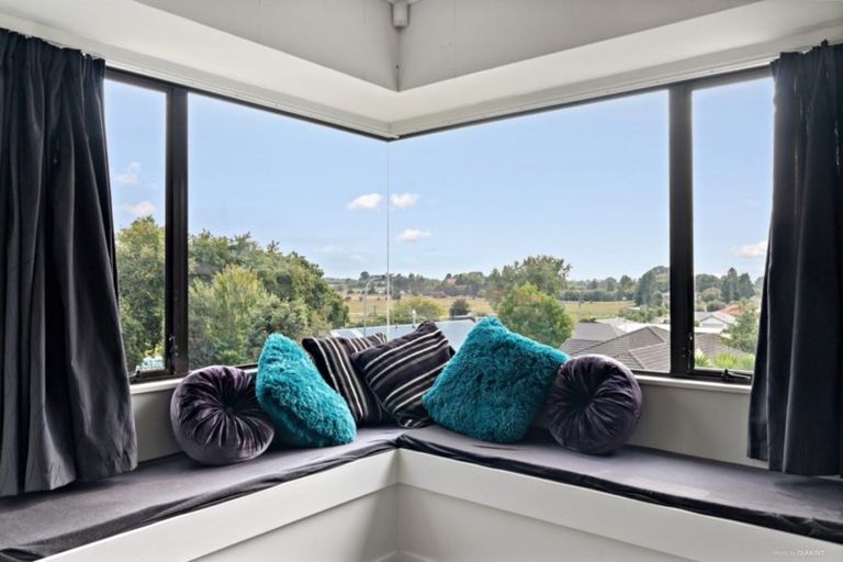 Photo of property in 67 Puriri Road, Pukekohe, 2120