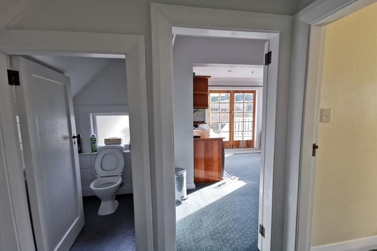 Photo of property in 62 The Parade, Island Bay, Wellington, 6023