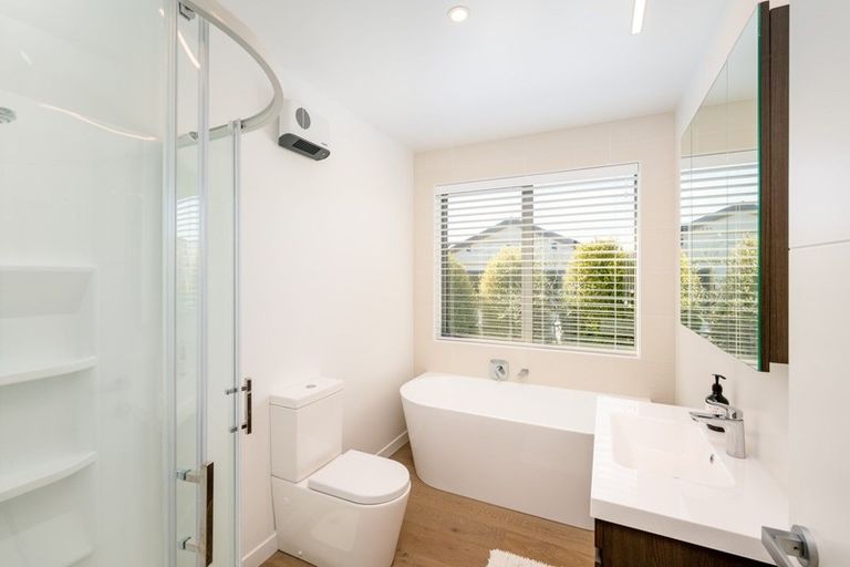 Photo of property in 4 Mcdonald Street, Wanaka, 9305