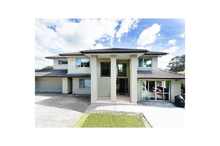 Photo of property in 15 Meteor Place, Schnapper Rock, Auckland, 0632