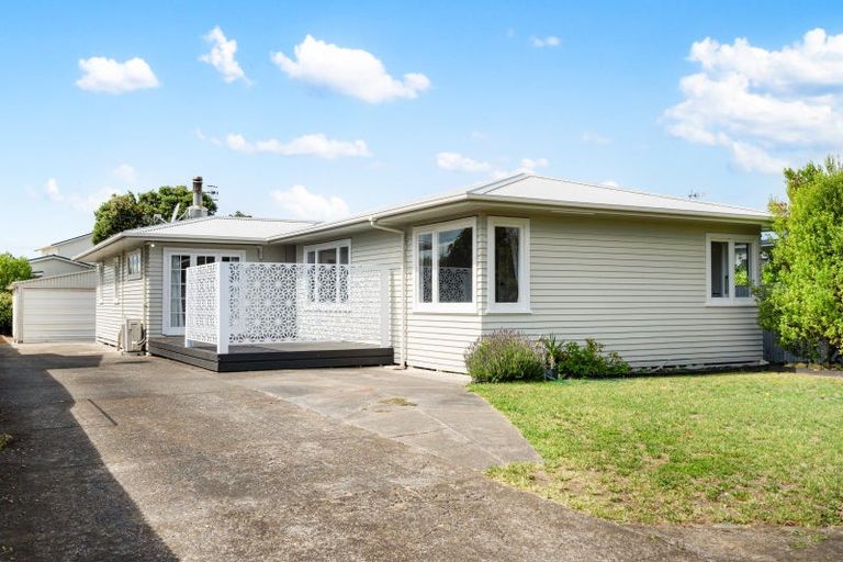 Photo of property in 19 Shrimpton Road, Haumoana, 4102