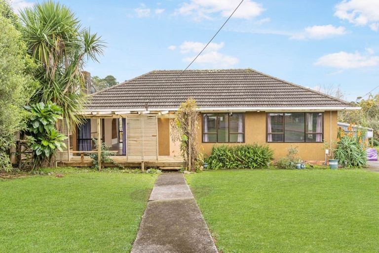 Photo of property in 6 Serjeant Street, Henderson, Auckland, 0612