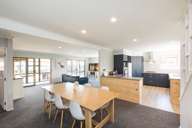 Photo of property in 41 Moyne Avenue, Milson, Palmerston North, 4414