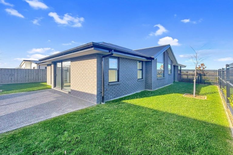 Photo of property in 100 Monarch Drive, Rolleston, 7614