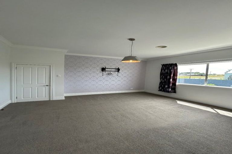 Photo of property in 22 Princes Road, Greenhills, Invercargill, 9877