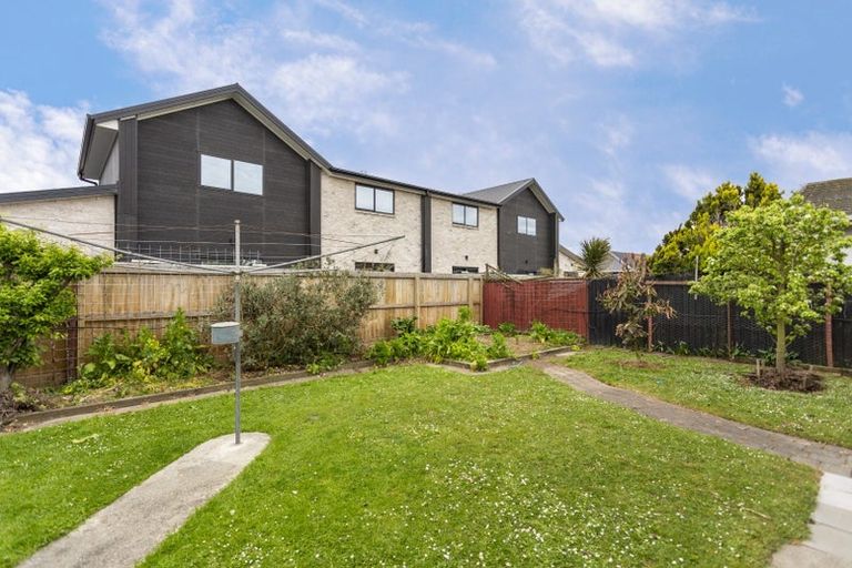 Photo of property in 8 Apollo Place, Papanui, Christchurch, 8052