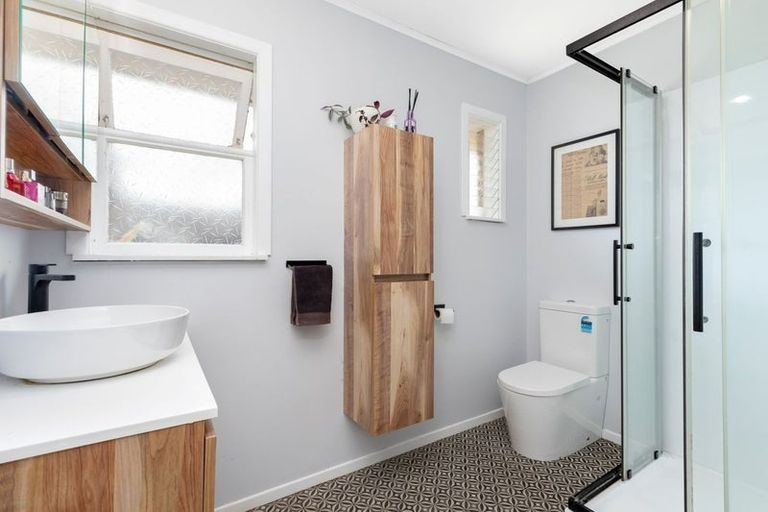 Photo of property in 19 Madill Street, Tuakau, 2121