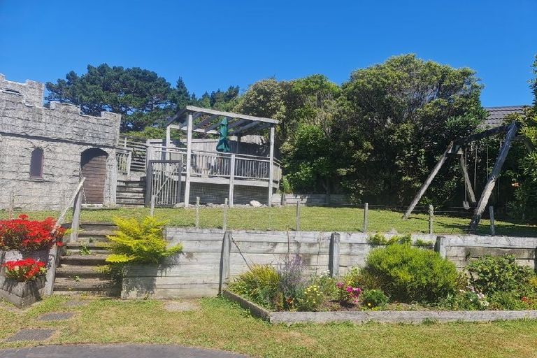 Photo of property in 30 Wingfield Place, Churton Park, Wellington, 6037