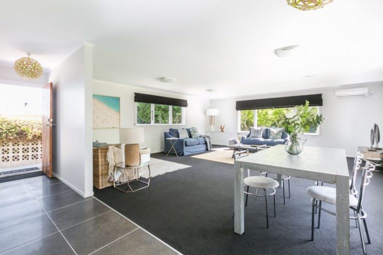 Photo of property in 4 Phillips Place, Havelock North, 4130