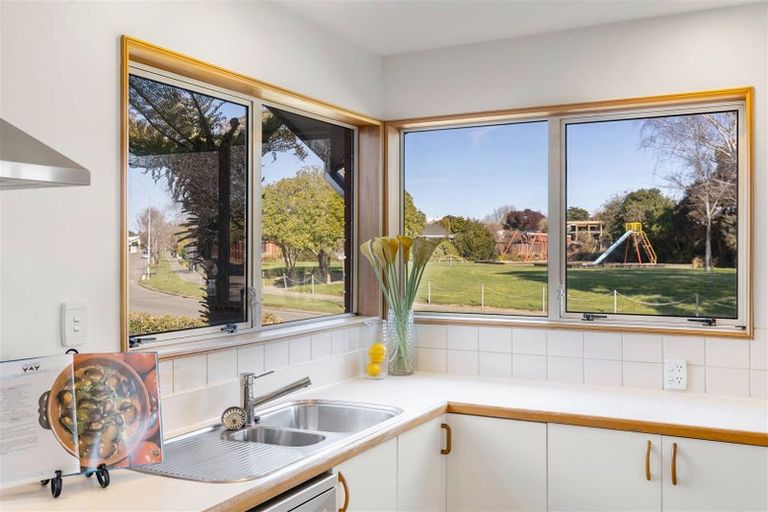 Photo of property in 65 Toorak Avenue, Avonhead, Christchurch, 8042