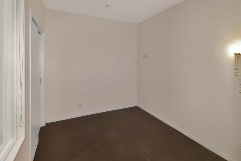 Photo of property in Las Olas De Cuba, 4/35 Torrens Terrace, Mount Cook, Wellington, 6011