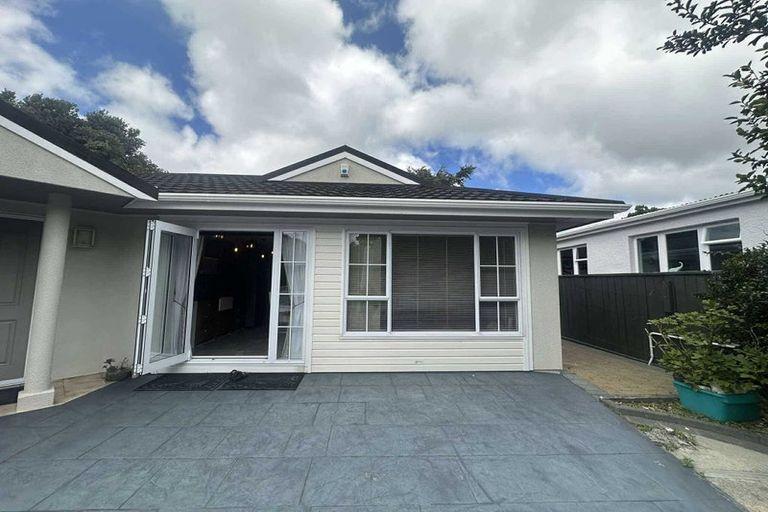 Photo of property in 718 High Street, Boulcott, Lower Hutt, 5010