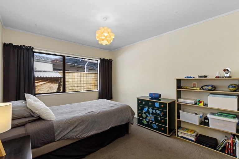 Photo of property in 19 Memphis Grove, Totara Park, Upper Hutt, 5018