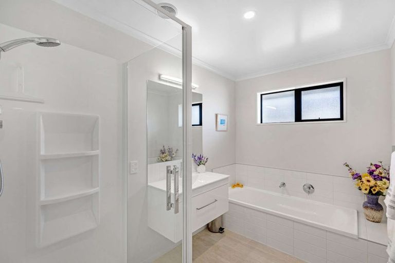 Photo of property in 27 Katrine Drive, Marshland, Christchurch, 8083