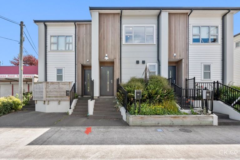 Photo of property in 1115b High Street, Taita, Lower Hutt, 5011