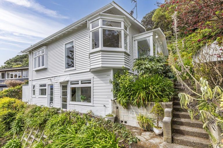 Photo of property in 28 Beacon Hill Road, Strathmore Park, Wellington, 6022