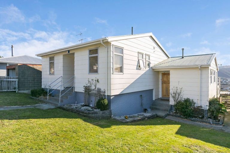 Photo of property in 94 Jamaica Drive, Grenada North, Wellington, 5028