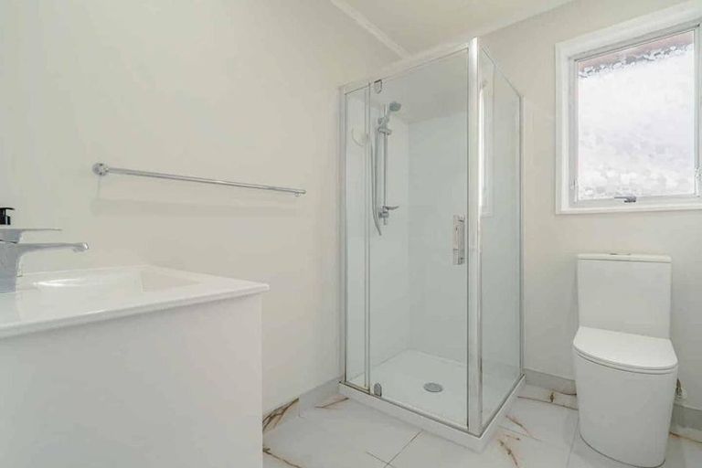 Photo of property in 15 Burndale Terrace, Manurewa, Auckland, 2102