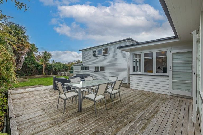 Photo of property in 5 Featherston Street, Takaro, Palmerston North, 4412