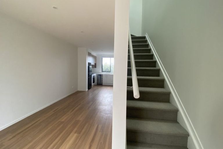 Photo of property in 6/2 Moor Avenue, Te Atatu Peninsula, Auckland, 0610