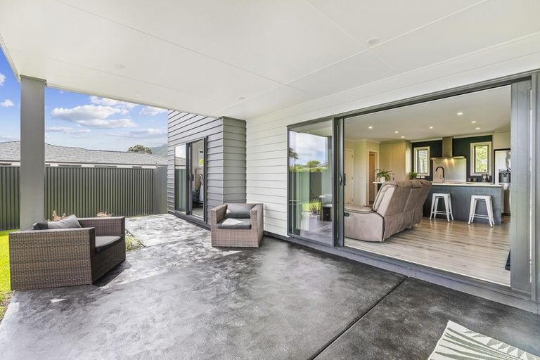 Photo of property in 124 Main Road, Waikanae, 5036