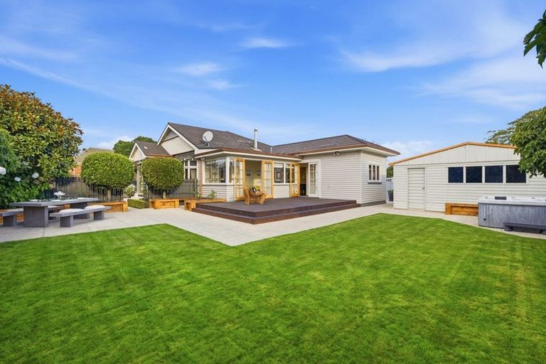Photo of property in 48 Steadman Road, Broomfield, Christchurch, 8042