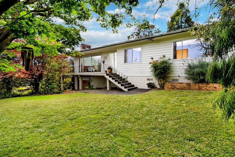 Photo of property in 38 Konini Road, Titirangi, Auckland, 0604